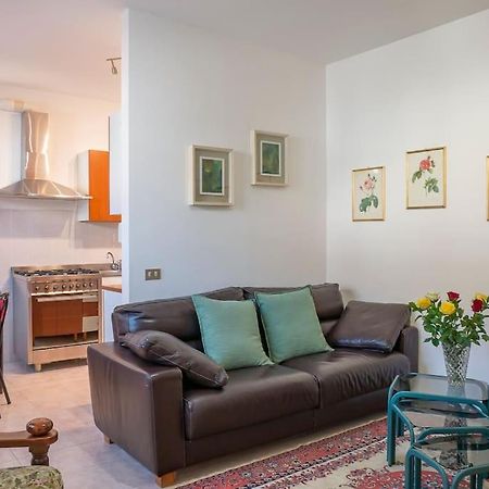 Le Rose Daire Venegono Superiore Dış mekan fotoğraf