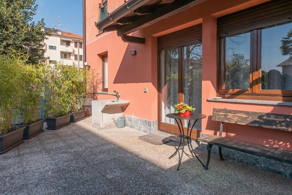 Le Rose Daire Venegono Superiore Dış mekan fotoğraf